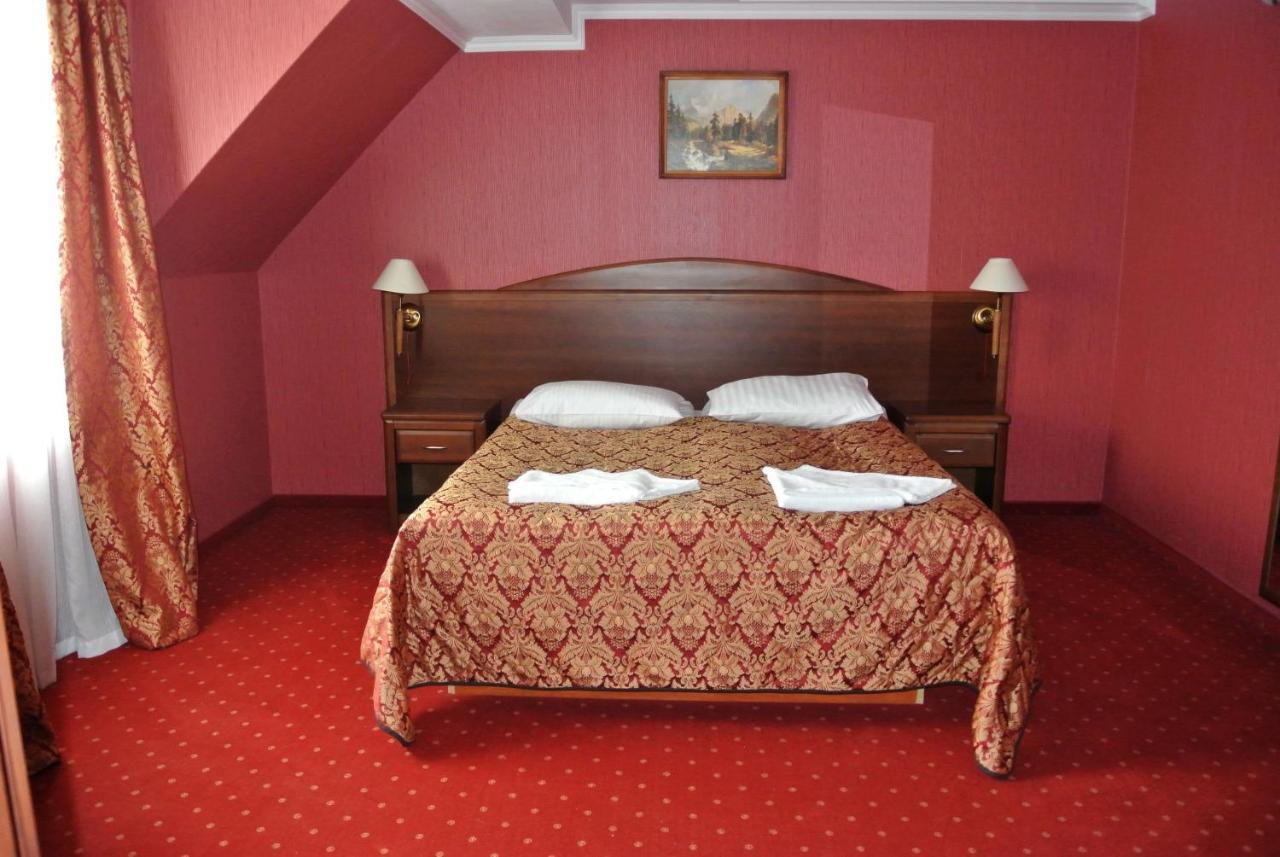 Manor Hotel 4*