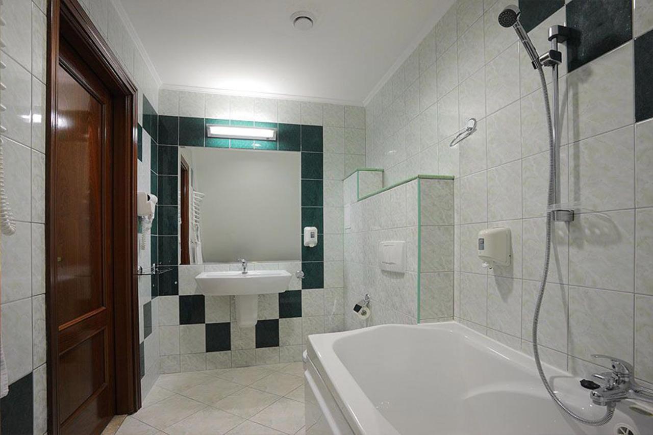 Hotel Manor 4*